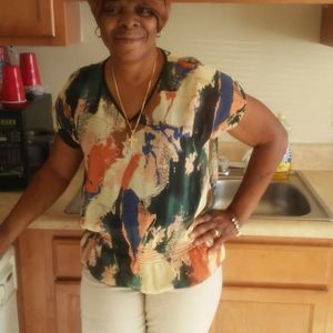 Meet your Posher, Doretha